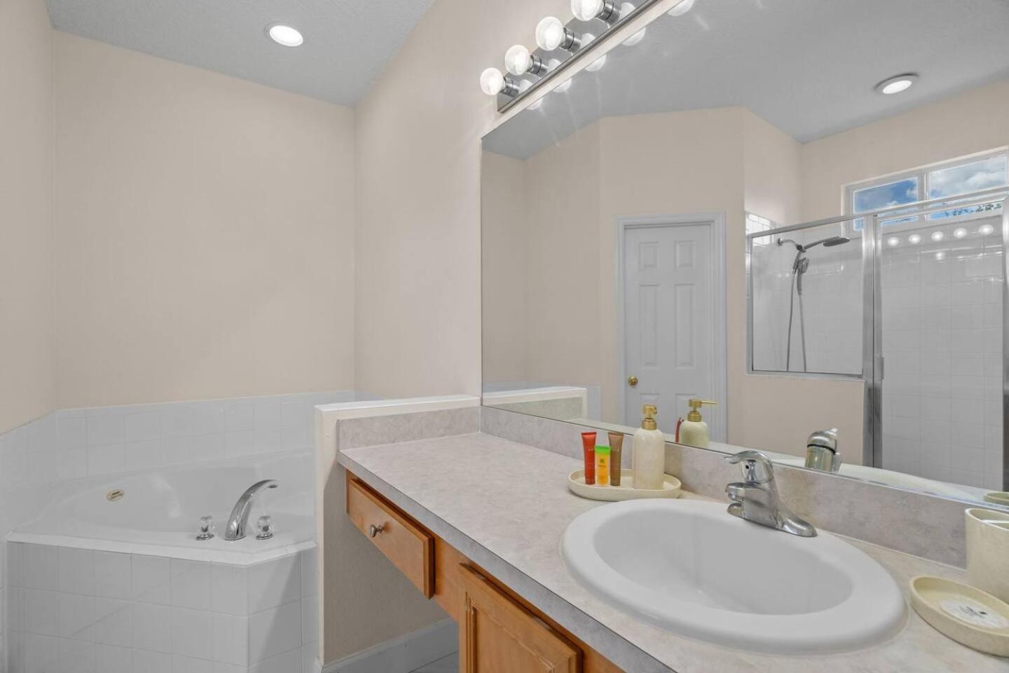 6 Bedroom 5 Bathroom Emerald Island 2601 Ib Kissimmee Exterior photo